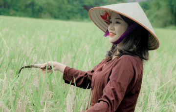 
                TikToker Phong Linh chia sẻ ‘chìa khóa’ khởi nghiệp kinh doanh thời trang online
            