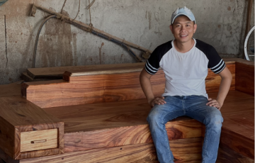 
                Lê Ngọc Hữu - Từ công nhân đến chủ doanh nghiệp gỗ uy tín
            