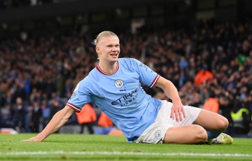 Nhớ lại vụ Rooney, fan MU muốn treo giò Haaland vì chửi thề trên sóng truyền hình
