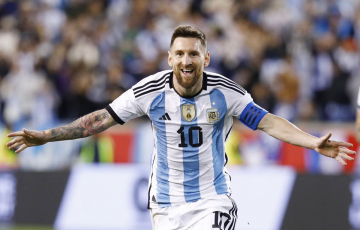 
                Tin chuyển nhượng 7/6: Trụ cột MU tới Saudi Arabia, Messi cập bến Ngoại hạng Anh?
            