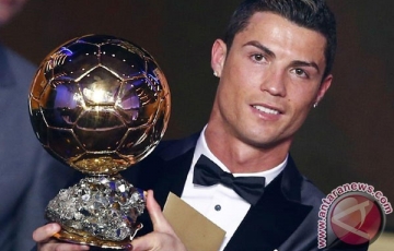 Bão tố Quả bóng Vàng 2013: Ronaldo và Ribery tranh ngôi vương đầy kịch tính