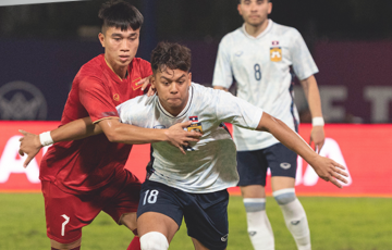 CĐV Đông Nam Á gửi mưa lời khen tới Lào, chê bai U22 Việt Nam