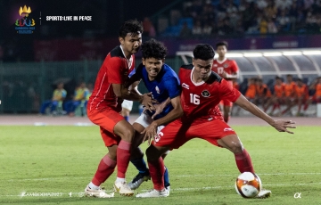 HLV U22 Campuchia bất ngờ nhắc đến Việt Nam sau khi bị loại khỏi SEA Games 32