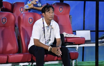 
                Thua sốc ở bán kết, HLV Thái Lan chỉ thẳng đội bóng vô địch SEA Games 32
            