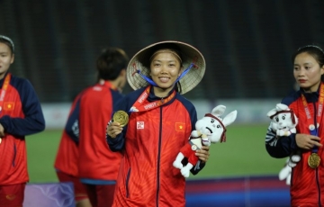 
                Huỳnh Như nói gì khi đi vào lịch sử tại SEA Games 32?
            