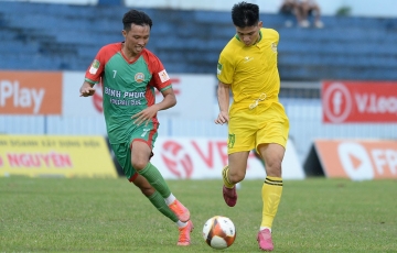VIDEO: Cựu vương V-League thua sốc đội cuối bảng trong trận cầu điên rồ