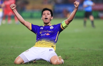 
                Văn Quyết có thể sớm trở lại giai đoạn 2 V-League sau án treo giò 8 trận
            
