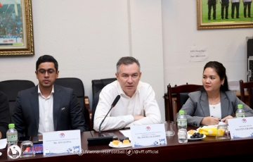 
                AFC phối hợp VFF giúp sức bóng đá Việt Nam ở giải châu Á
            