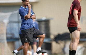 Khác hẳn HLV Troussier, Thái Lan không ngại bị Việt Nam do thám tại SEA Games 32