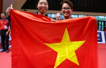 
                Giành HCV đầu tiên cho Việt Nam tại SEA Games 32, kỳ thủ cờ ốc nói gì?
            