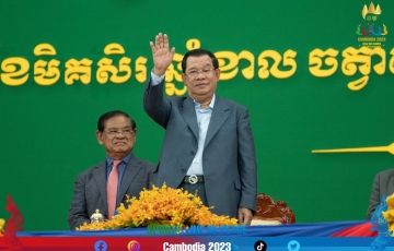 Thủ tướng Campuchia được nhận huy chương đặc biệt tại SEA Games 32