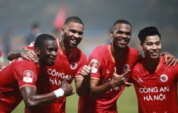 
                CAHN đề nghị đổi lịch thi đấu, BTC V-League chấp thuận
            