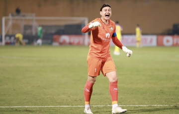 
                HLV Bình Định bất ngờ nhắc đến HLV Troussier sau trận thắng
            