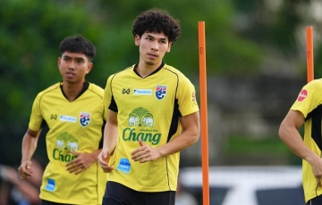 Cầu thủ Thái Lan nhắc lại trận thắng MU