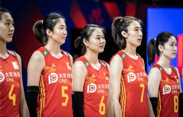 
                Lịch thi đấu bóng chuyền nữ VNL 2023 ngày 28/6: Trung Quốc đụng độ nhà VĐTG
            