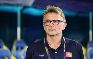 
                HLV Troussier hành động bất ngờ với cả ĐTQG lẫn U23 Việt Nam
            