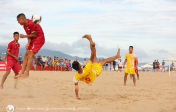 
                Khởi tranh giải bóng đá bãi biển VĐQG 2023
            
