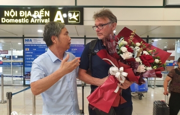 HLV Philippe Troussier chia tay U22 Việt Nam sau SEA Games 32