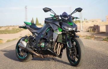 
                Giá xe Kawasaki Z1000 mới nhất tháng 06/2023 & Đánh giá
            