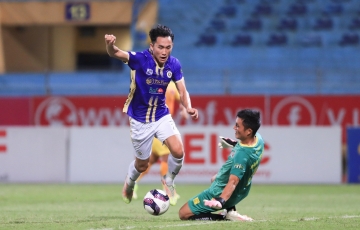 Lịch thi đấu bóng đá hôm nay 13/4: Hà Nội, MU đá mấy giờ?
