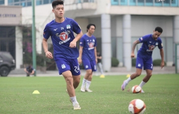 Phản ứng của sao trẻ HAGL sau khi bị HLV Troussier gạch tên ở SEA Games 32