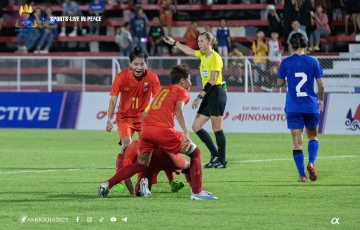 VIDEO: Pha bóng quyết định giúp tuyển nữ Myanmar thắng sốc đội dự World Cup