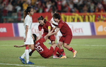 ĐT nữ Việt Nam nhận thưởng nóng cực khủng sau tấm HCV SEA Games 32