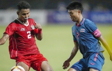 
                Cầu thủ Indonesia phải khâu 4 mũi sau chung kết SEA Games 32
            