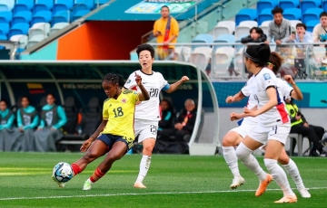 Nữ cầu thủ 18 tuổi đột quỵ khi đang dự World Cup