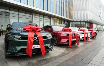 VinFast ra chính sách mới: Cam kết mua lại ô tô điện trong 5 năm sử dụng