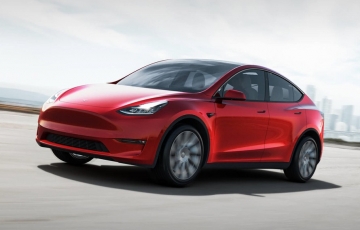 Xe Tesla bán chạy thứ 3 thế giới, áp sát ngôi vương của Toyota