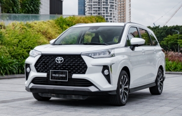 
                Toyota Veloz giảm sâu xuống dưới 600 triệu xả hàng tồn, tăng lực đấu Xpander
            