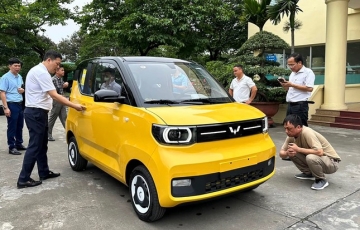 Người dùng tranh cãi về Wuling HongGuang MiniEV: Nên xuống tiền hay cố lên Kia Morning?