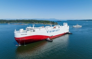 Lô xe VinFast VF 8 đầu tiên cập cảng Canada, bàn giao tới tay khách hàng từ tháng 6