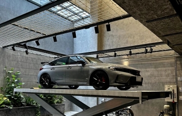 Honda Civic Type R trị giá 2,4 tỷ mà Cường Đô la vừa tậu có gì đặc biệt?
