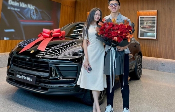 Cận cảnh Porsche Macan 2023 mới tậu của tuyển thủ Đoàn Văn Hậu