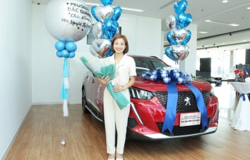 
                THACO chính thức trao tận tay xe Peugeot 2008 cho VĐV Nguyễn Thị Oanh
            