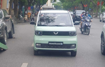 
                Wuling Hongguang Mini EV lộ diện trên đường phố Hà Nội, sẵn sàng ra mắt đấu VinFast VF3
            