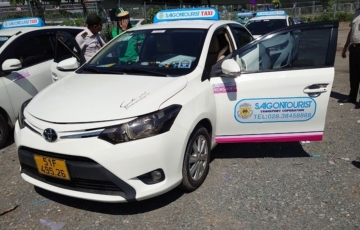 
                Lật tẩy thủ đoạn ‘phù phép’ của hai tài xế taxi khiến giá cước tăng gấp …10 lần
            