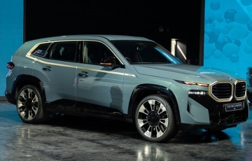 
                SUV mạnh nhất của BMW bắt đầu nhận cọc tại Việt Nam, giá dự kiến ngang ngửa Bentley Bentayga
            