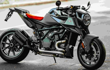 
                Đại gia Hoàng Kim Khánh tậu mô tô ‘hàng độc’ giá hơn 2 tỷ đồng
            