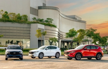 
                Mazda CX-5 2023 ra mắt: Thêm trang bị đấu Honda CR-V, giá bán giảm bất ngờ
            