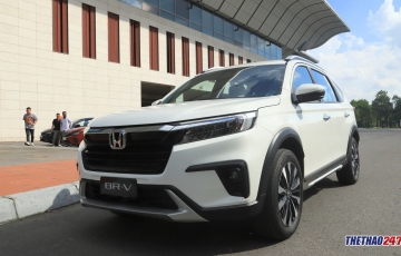 
                Honda BR-V nhận ưu đãi hấp dẫn dù chỉ vừa ra mắt, ‘phả hơi nóng’ lên Xpander, Veloz
            