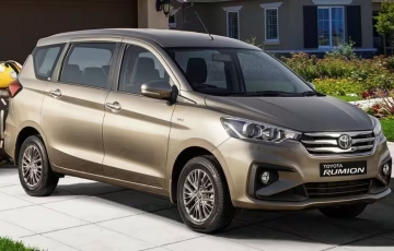 
                MPV giá rẻ của Toyota giới thiệu bản nâng cấp, giá quy đổi chỉ ngang Hyundai i10
            