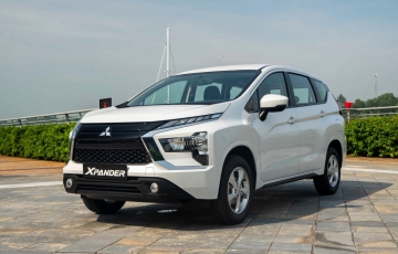 Mitsubishi Xpander sẽ ra mắt bản hybrid đầu năm sau, quyết ‘so găng’ với Innova và Ertiga