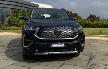 
                Toyota Innova 2023 sẽ tăng giá cao khi về Việt Nam?
            