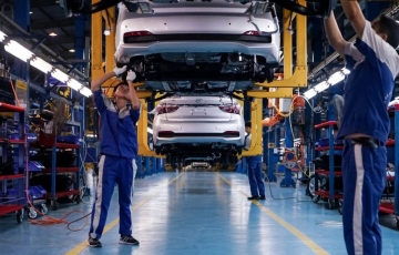 HOT: Xe ô tô sản xuất trong nước sắp được giảm 50% phí trước bạ