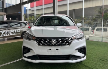
                Nỗ lực thoát ế, Suzuki Ertiga hybrid ưu đãi cực khủng
            