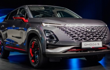 
                Đối thủ của Toyota Corolla Cross ra mắt: Full tính năng an toàn, giá quy đổi từ 552 triệu đồng
            