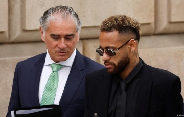 Rời Paris về quê hương, Neymar báo tin không thể vui hơn cho PSG